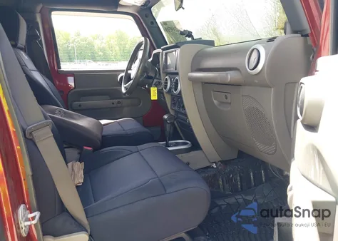 2009 Jeep Wrangler Unlimited Sahara from USA, damaged, VIN 1J4GA59109L734938